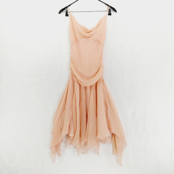 Forever 21 Dresses & Skirts - Forever 21 Feminine Peach Silk-Blend Midi Ruffle Dress P337